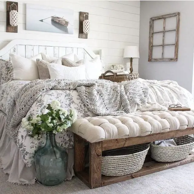 Farmhouse Bedroom Design: Timeless Charm with Modern Comfort - 2