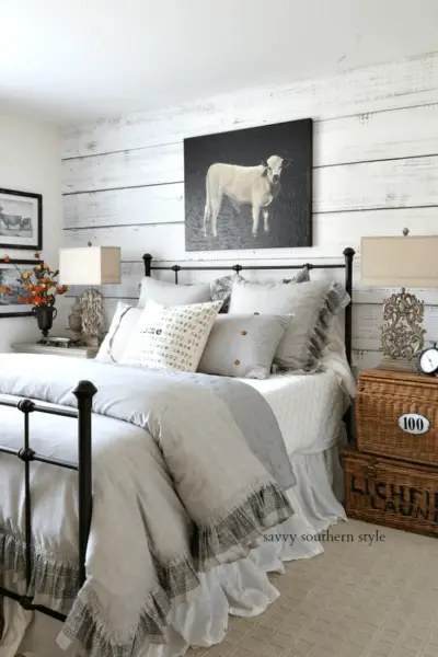 Farmhouse Bedroom Design: Timeless Charm with Modern Comfort - 5