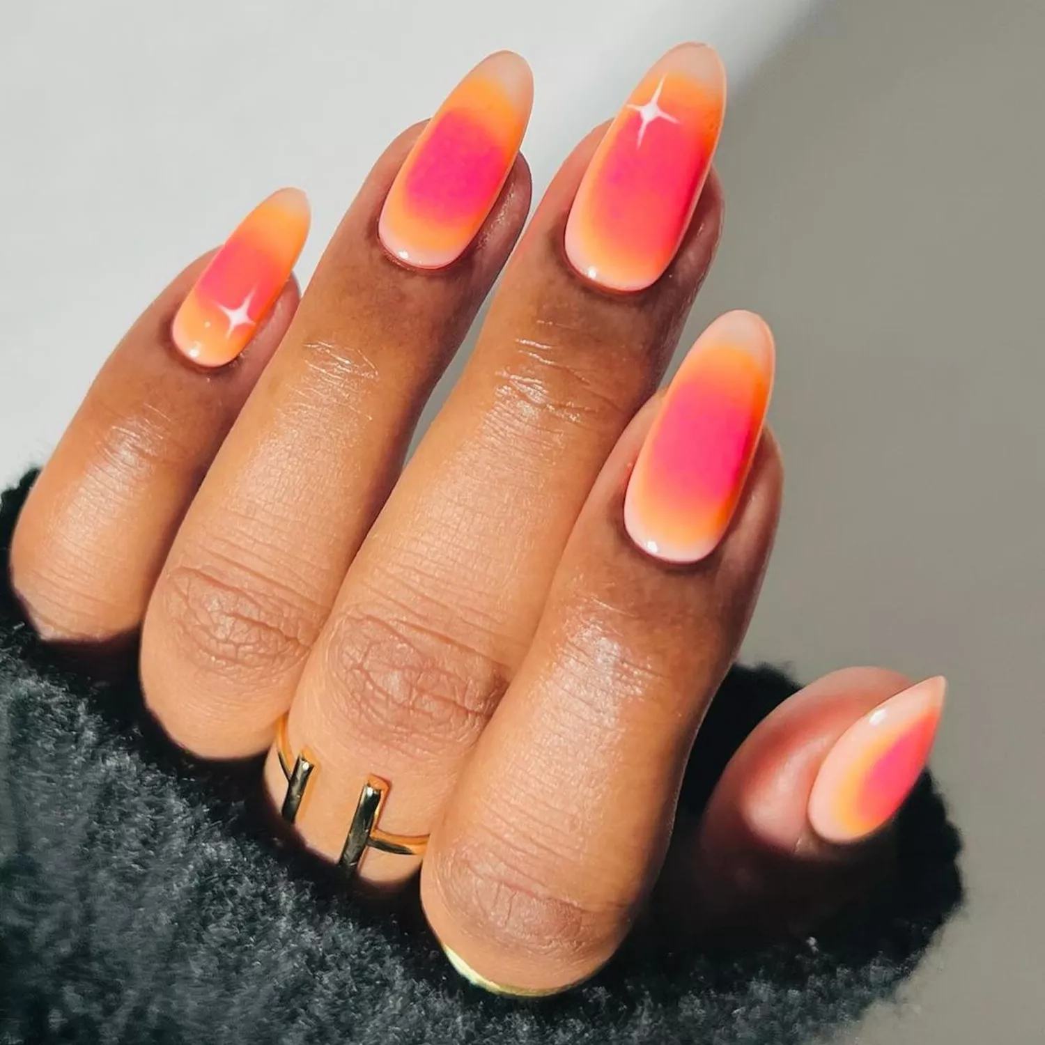 The Ultimate Guide to Achieving Stunning Aura Nails - 8