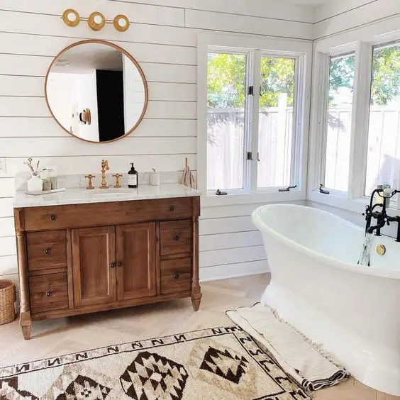 The Ultimate Guide to Designing Your Dream Farmhouse Bathroom - 7