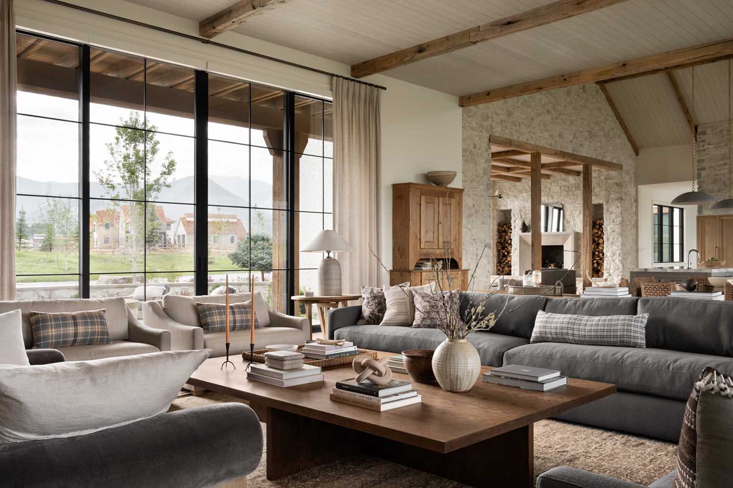 Farmhouse Living Room: Creating a Cozy and Timeless Space - 4