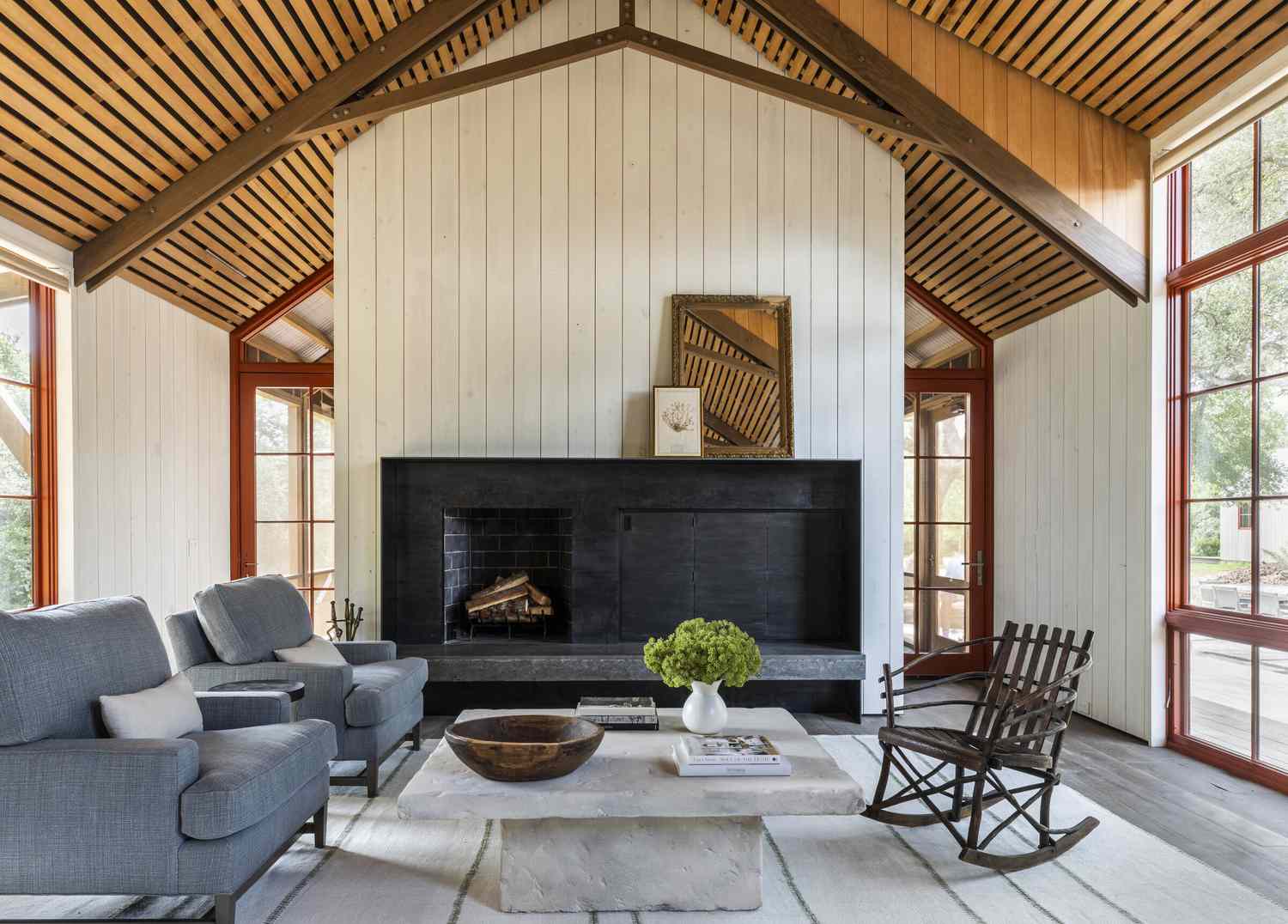 Farmhouse Living Room: Creating a Cozy and Timeless Space - 8