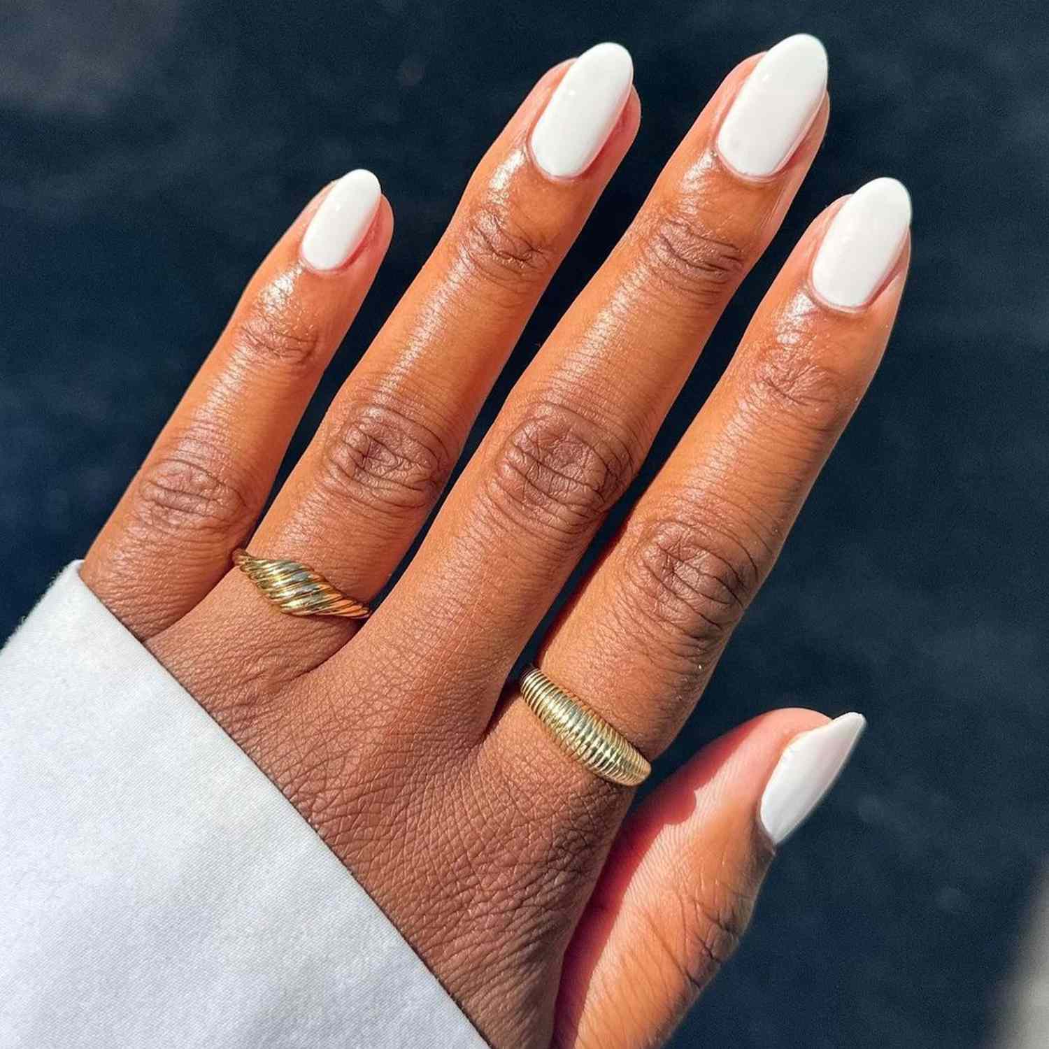 White Nails: A Timeless and Chic Look for Every Occasion - 4