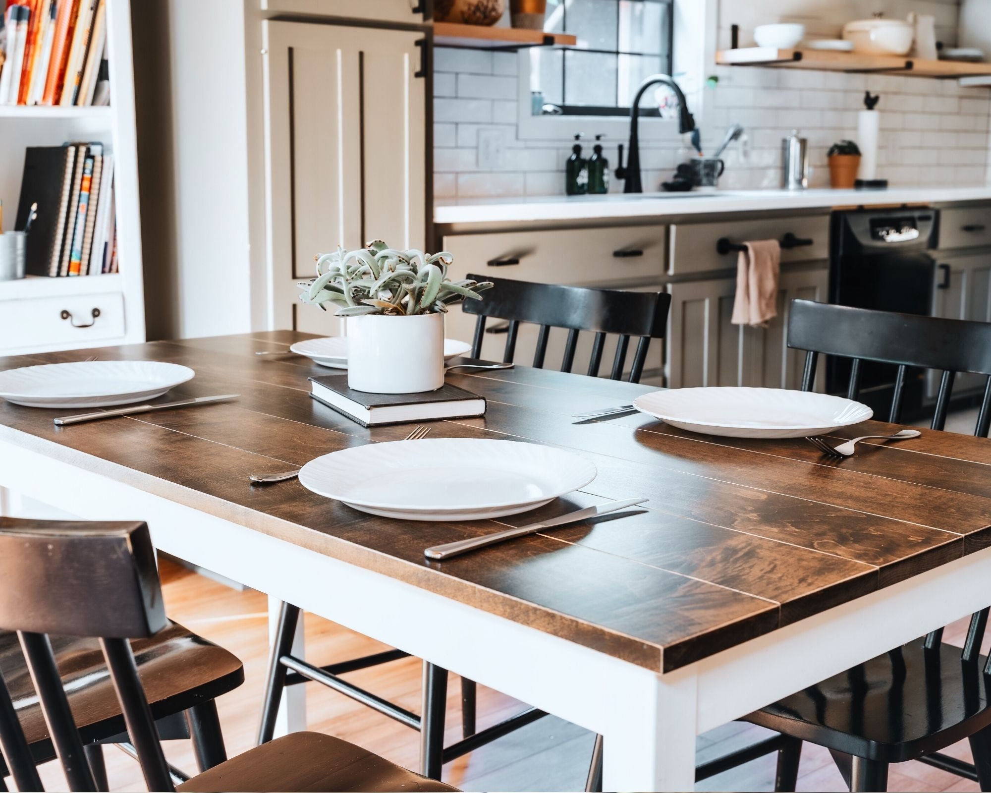 The Ultimate Guide to Choosing the Perfect Kitchen Table - 2