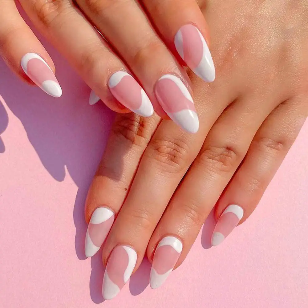 Short Nails: The Ultimate Guide to a Chic and Practical Manicure - 8