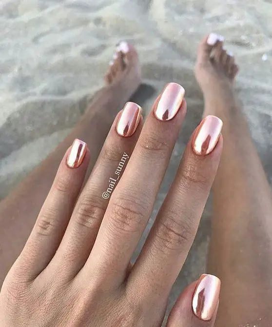 The Ultimate Guide to Chrome Nails: Achieving the Perfect Shiny Look - 6