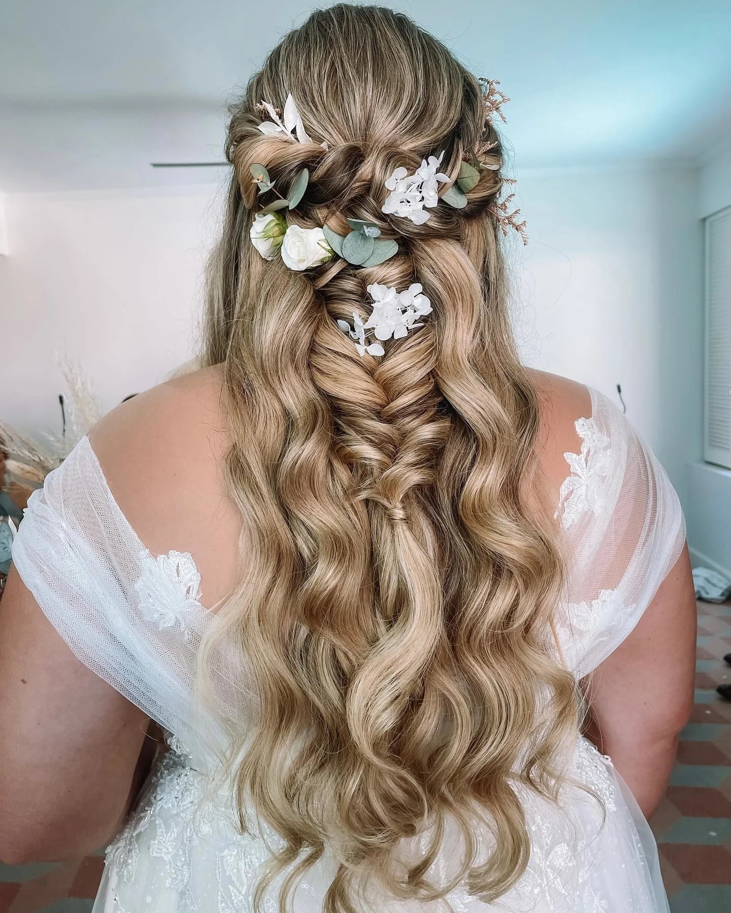 Perfect Wedding Hairstyles for Your Big Day - 8