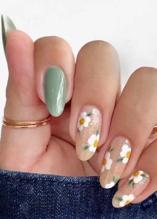 Stunning Spring Nails for a Fresh Look - 7