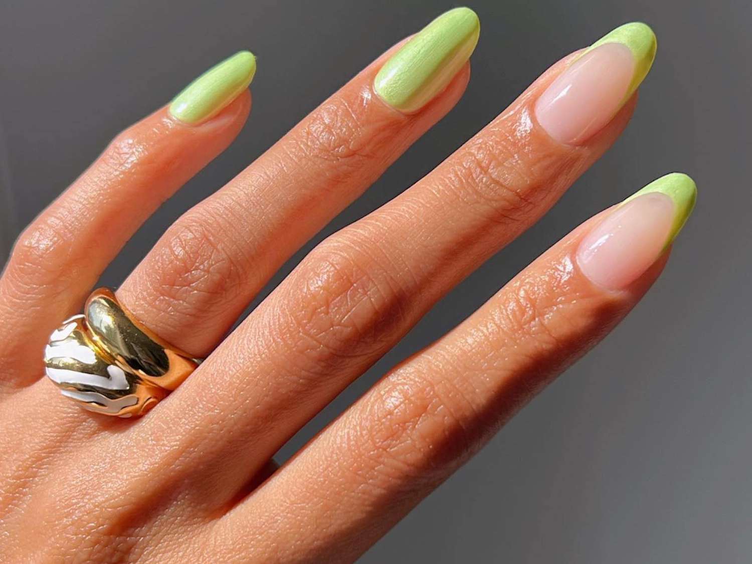 Stunning Spring Nails for a Fresh Look - 8