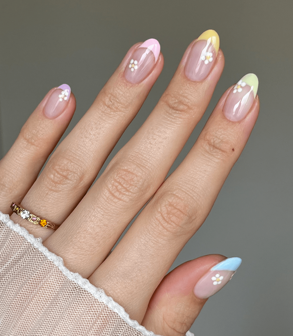 Nail Art: Exploring Creative Ideas and Trends - 1