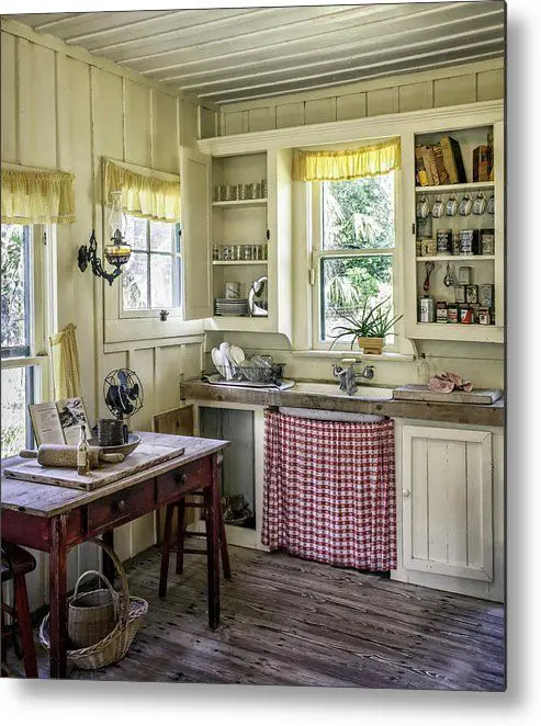 Old Farmhouse Kitchen: Reviving Classic Charm with Modern Touches - 3