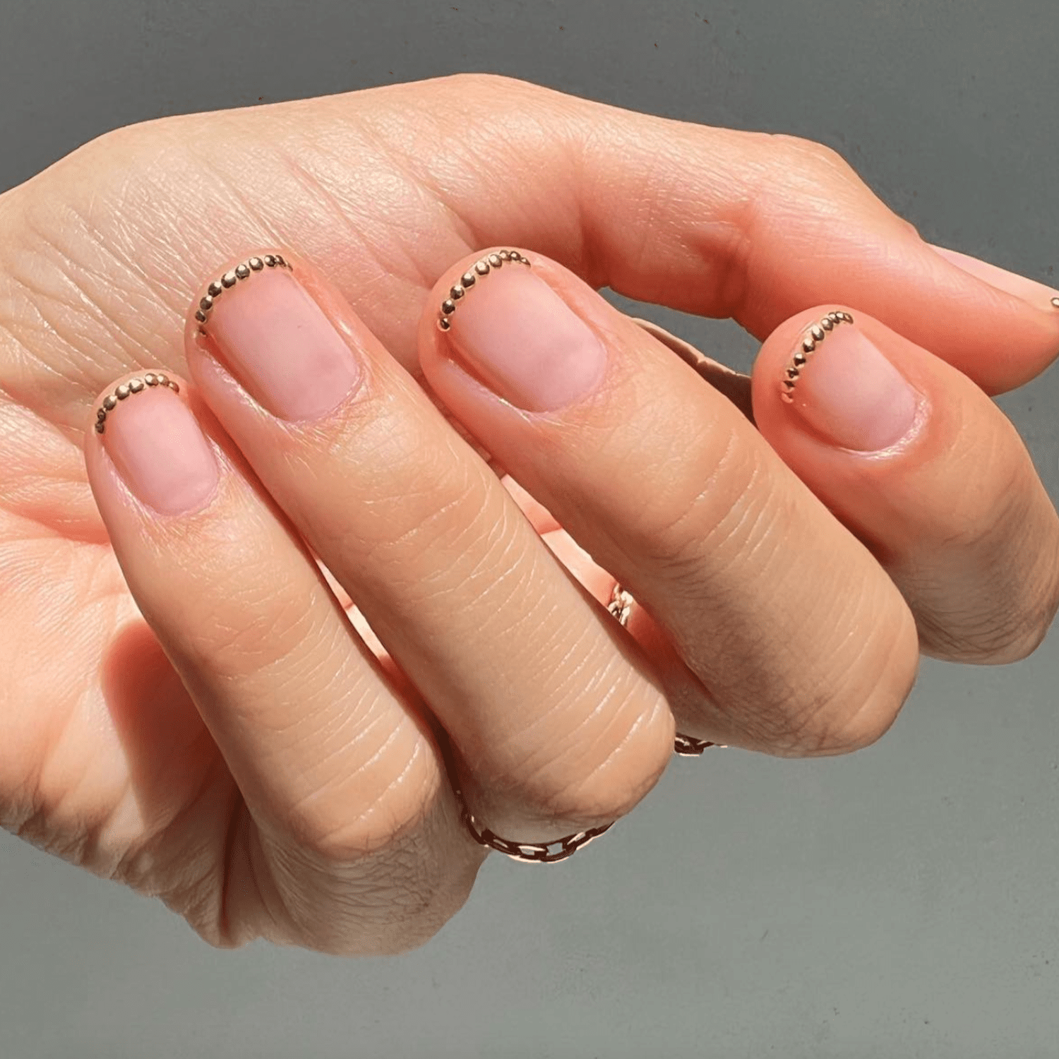 Short Classy Nails: Elegant Designs for Effortless Style - 4