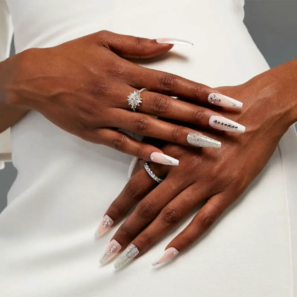 Elegant and Timeless: The Ultimate Guide to Classy Nails - 10