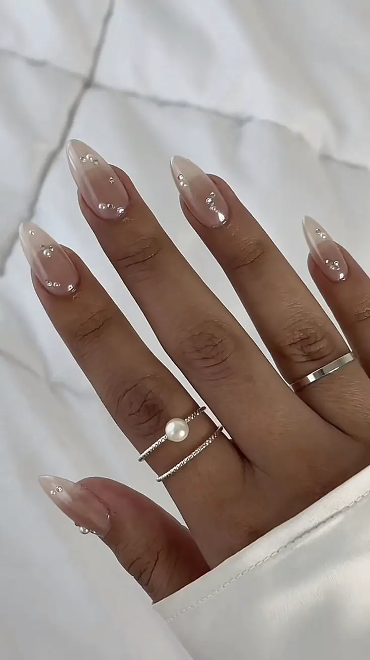 Elegant and Timeless: The Ultimate Guide to Classy Nails - 2