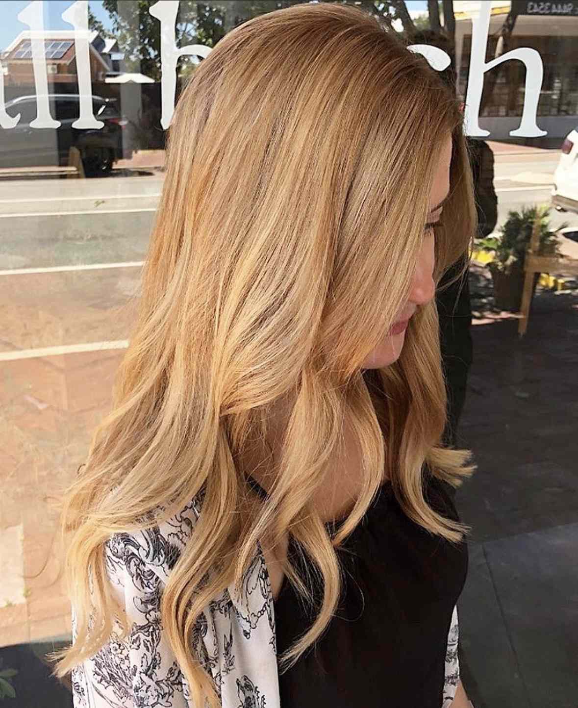 Strawberry Blonde Hair: A Captivating Blend of Red and Blonde - 4