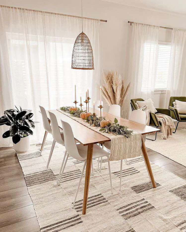 Scandinavian Dining Room: The Ultimate Guide to Minimalist and Functional Design - 3