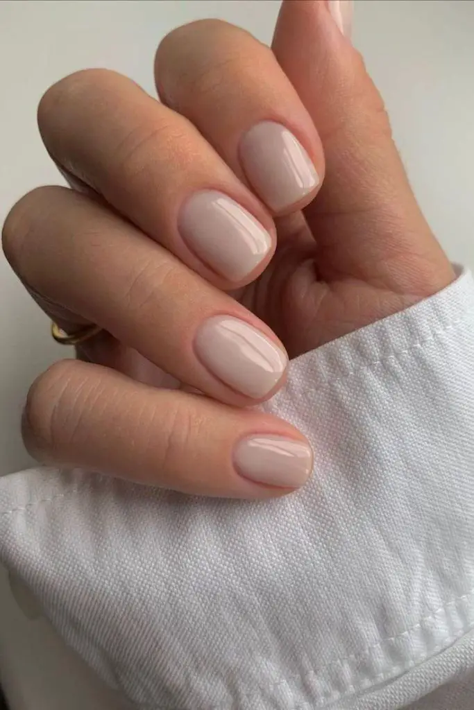 Elegant Short Classy Nails: Your Ultimate Guide to Timeless Style - 2