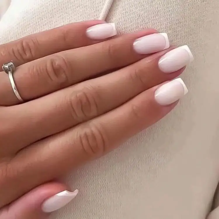 Elegant Short Classy Nails: Your Ultimate Guide to Timeless Style - 7