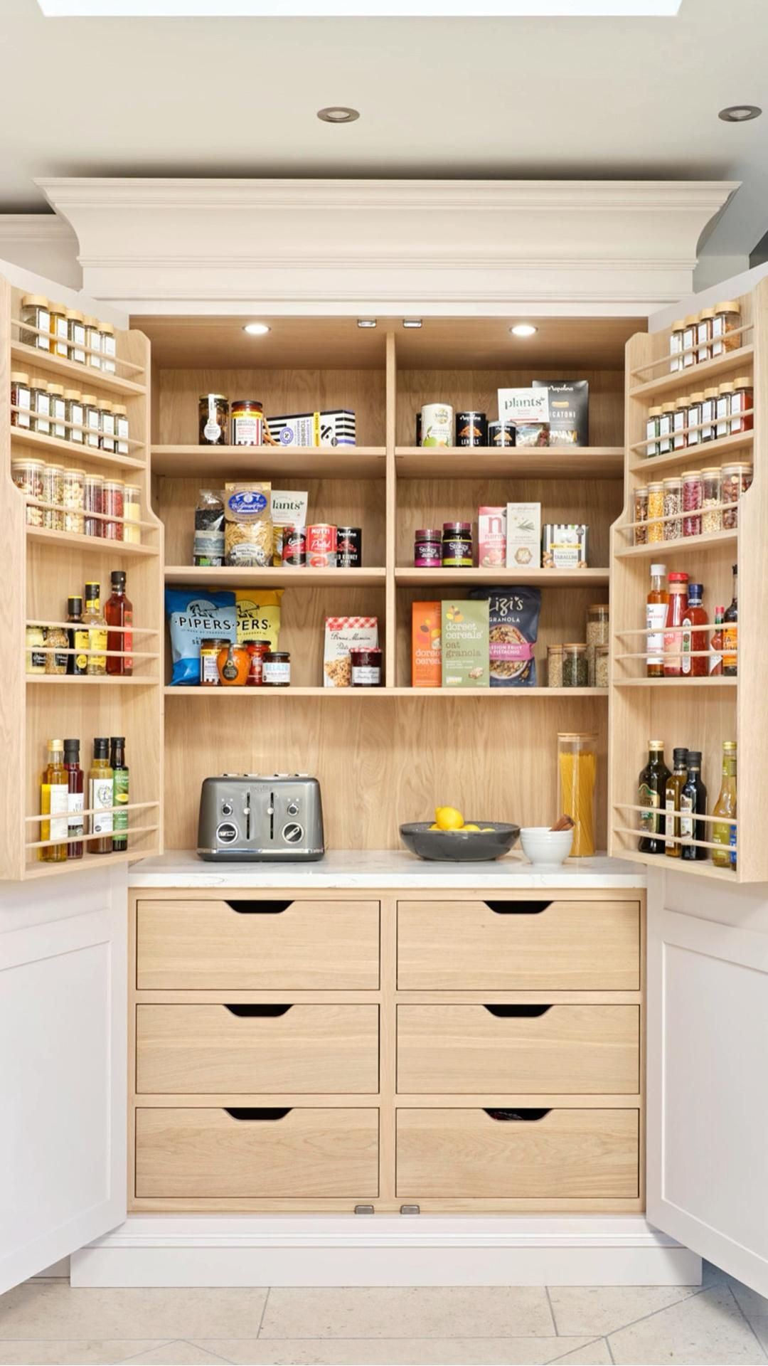 Small Pantry Organization Ideas: Maximize Space with Style and Functionality - 2