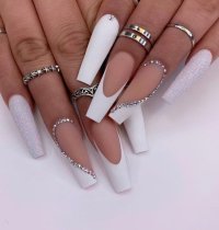 Luxury Nails: A Guide to Achieving High-End Glamour