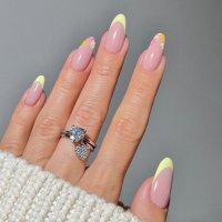 Stunning Spring Nails for a Fresh Look